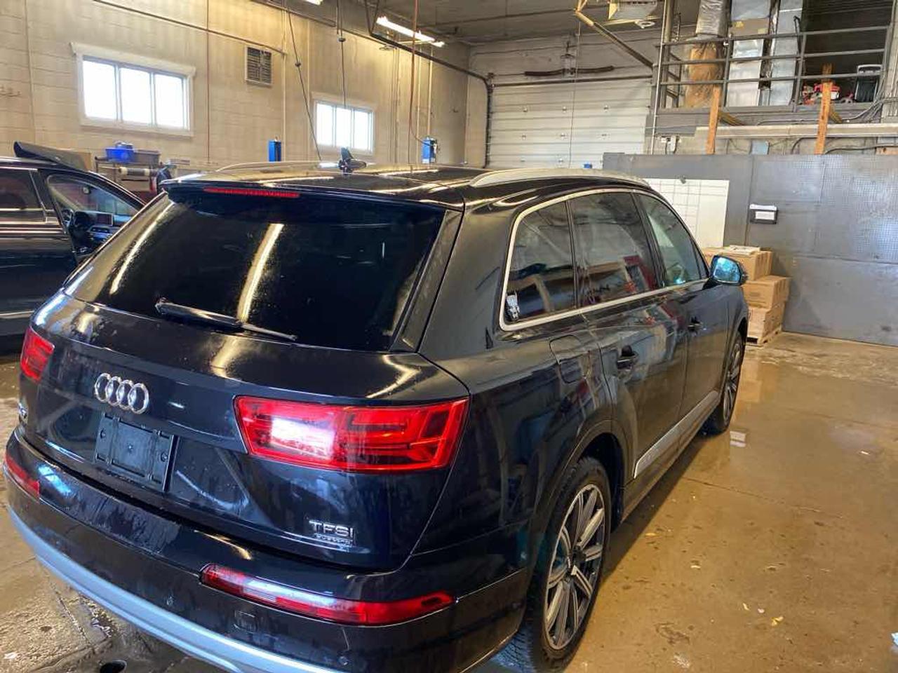 2017 Audi Q7 Technik Photo
