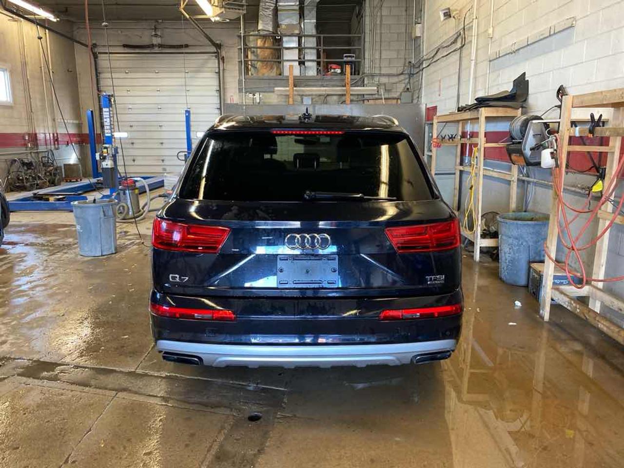 2017 Audi Q7 Technik Photo