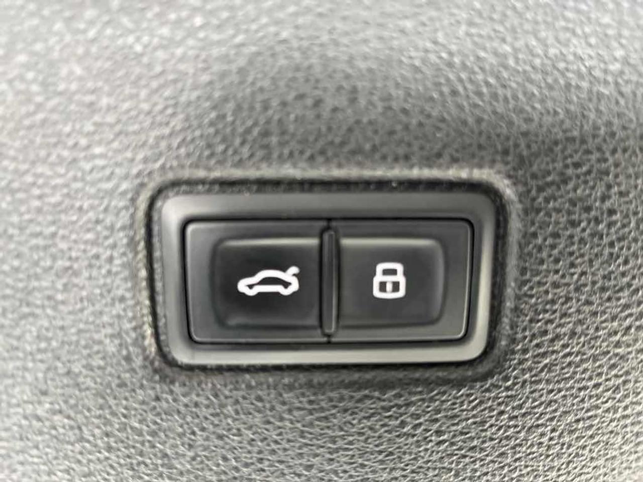 2017 Audi Q7 Technik Photo