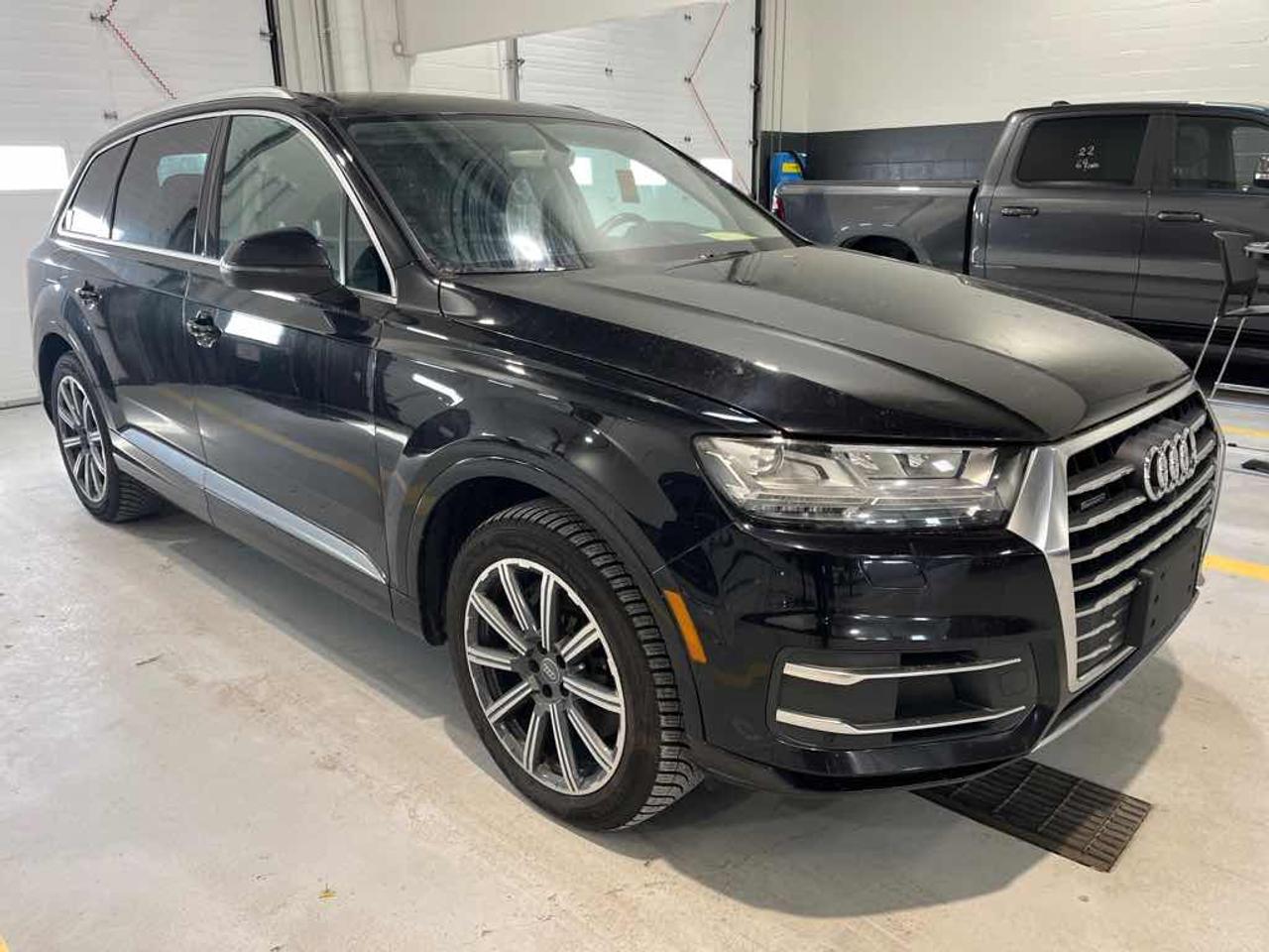 2017 Audi Q7 Technik Photo
