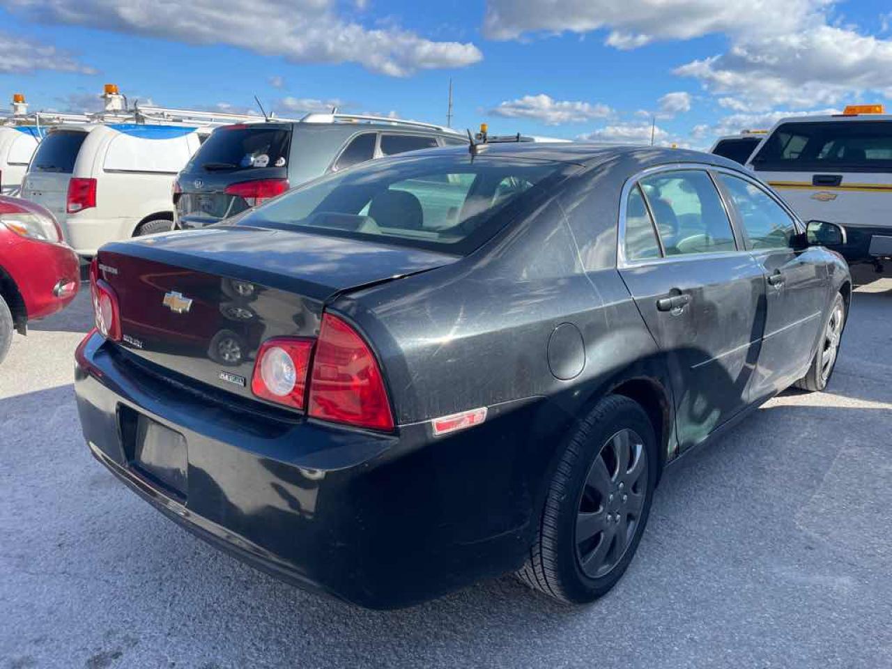 2011 Chevrolet Malibu LS Photo3