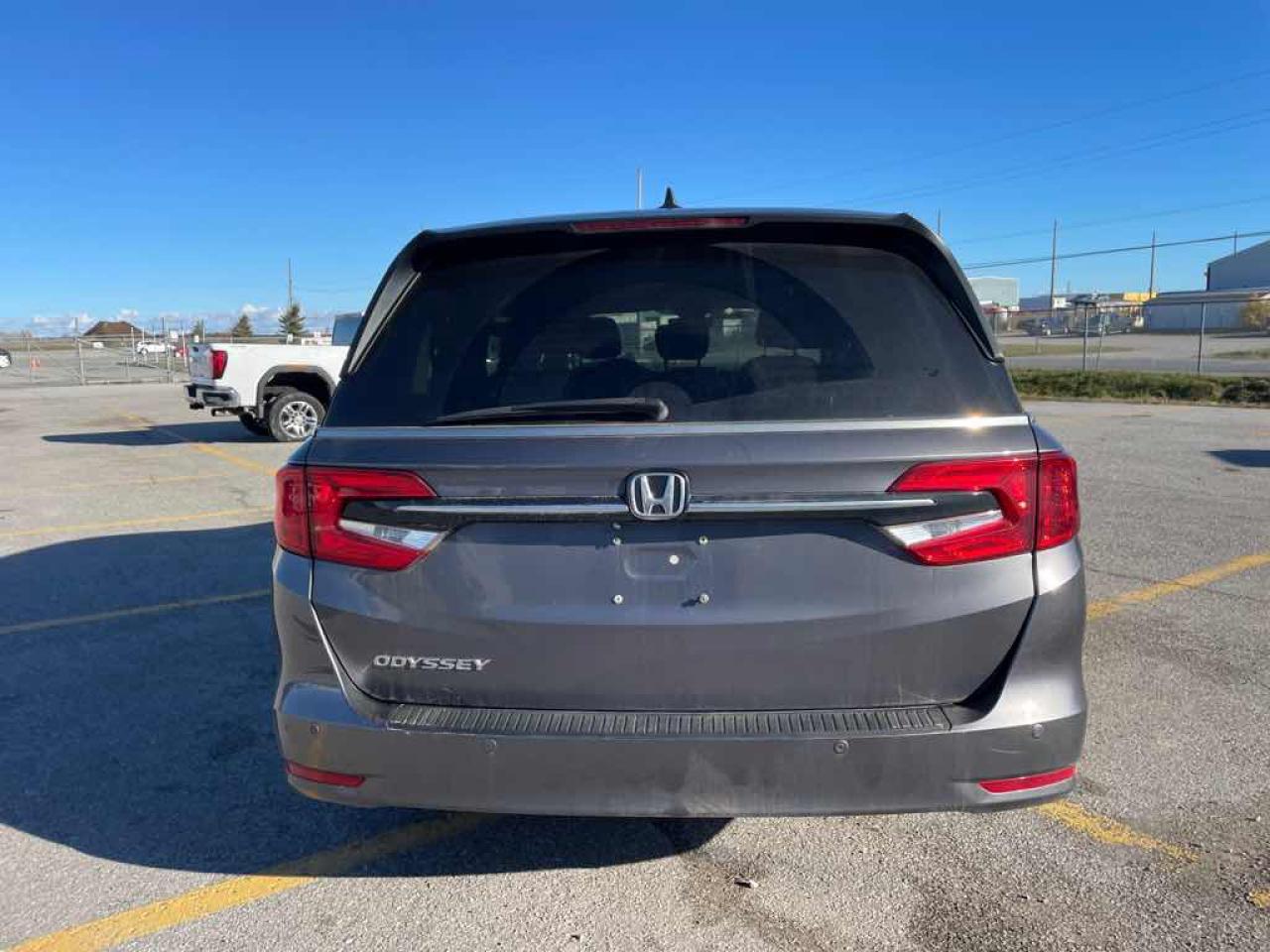 2022 Honda Odyssey EXL - Photo #5