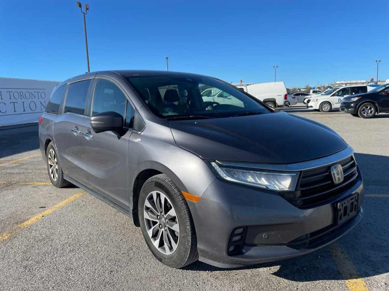 2022 Honda Odyssey EXL Photo2