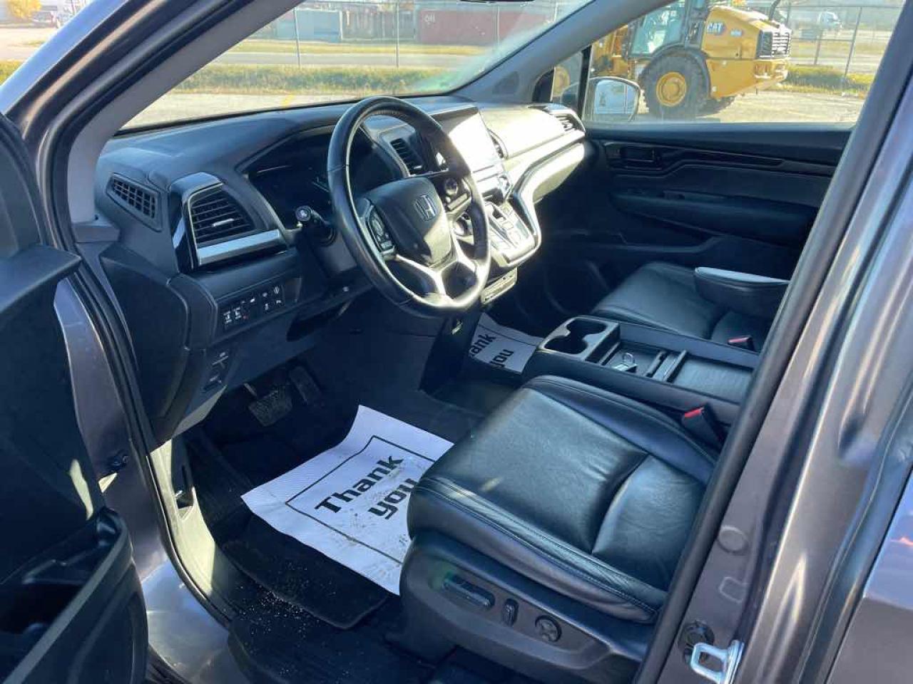 2022 Honda Odyssey EXL - Photo #8