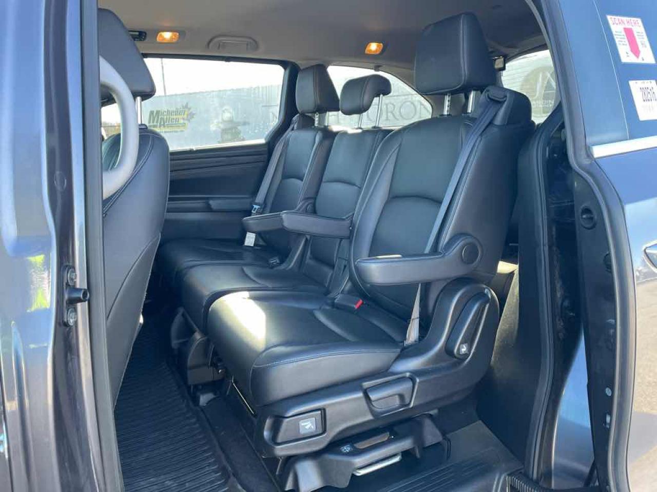 2022 Honda Odyssey EXL - Photo #12