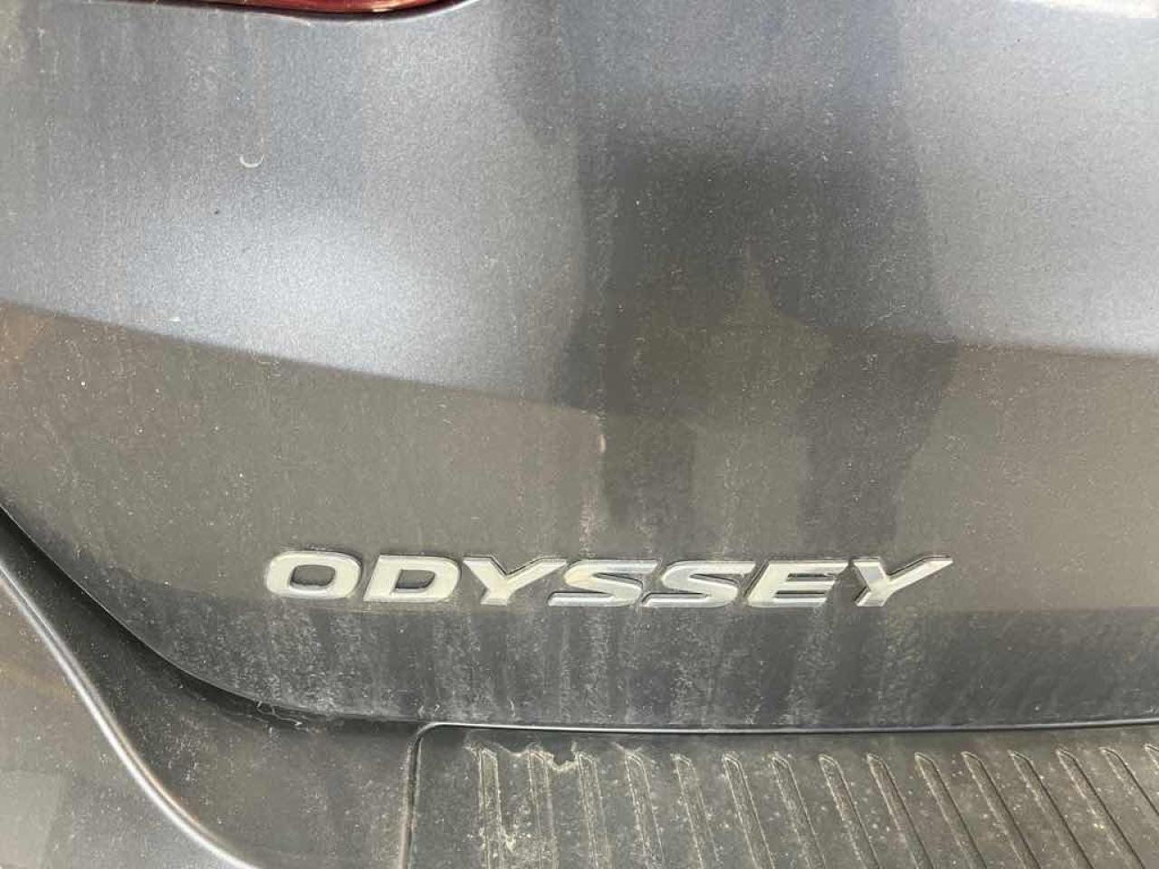 2022 Honda Odyssey EXL - Photo #17