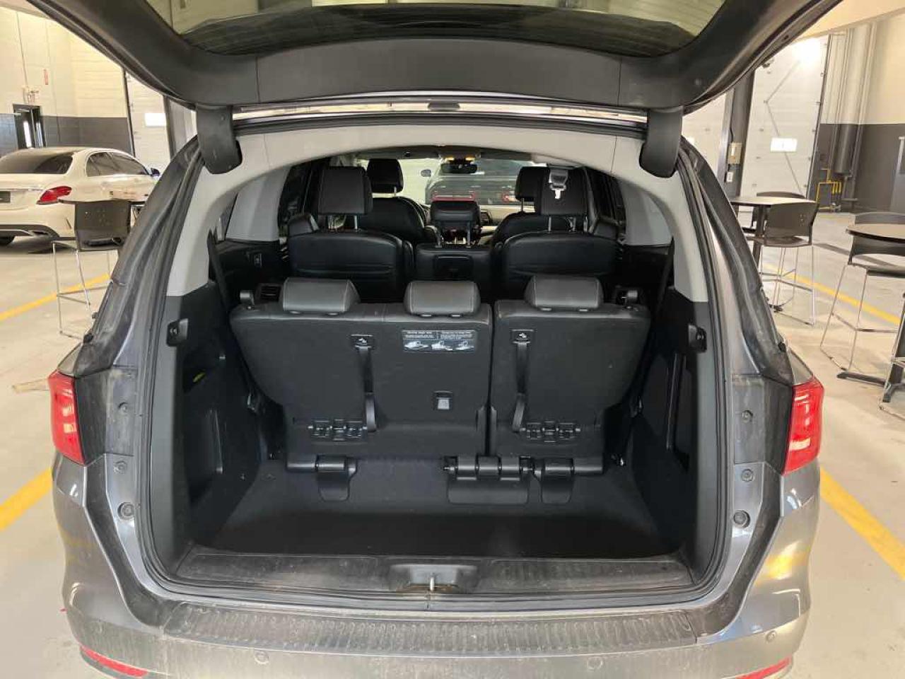 2022 Honda Odyssey EXL - Photo #18