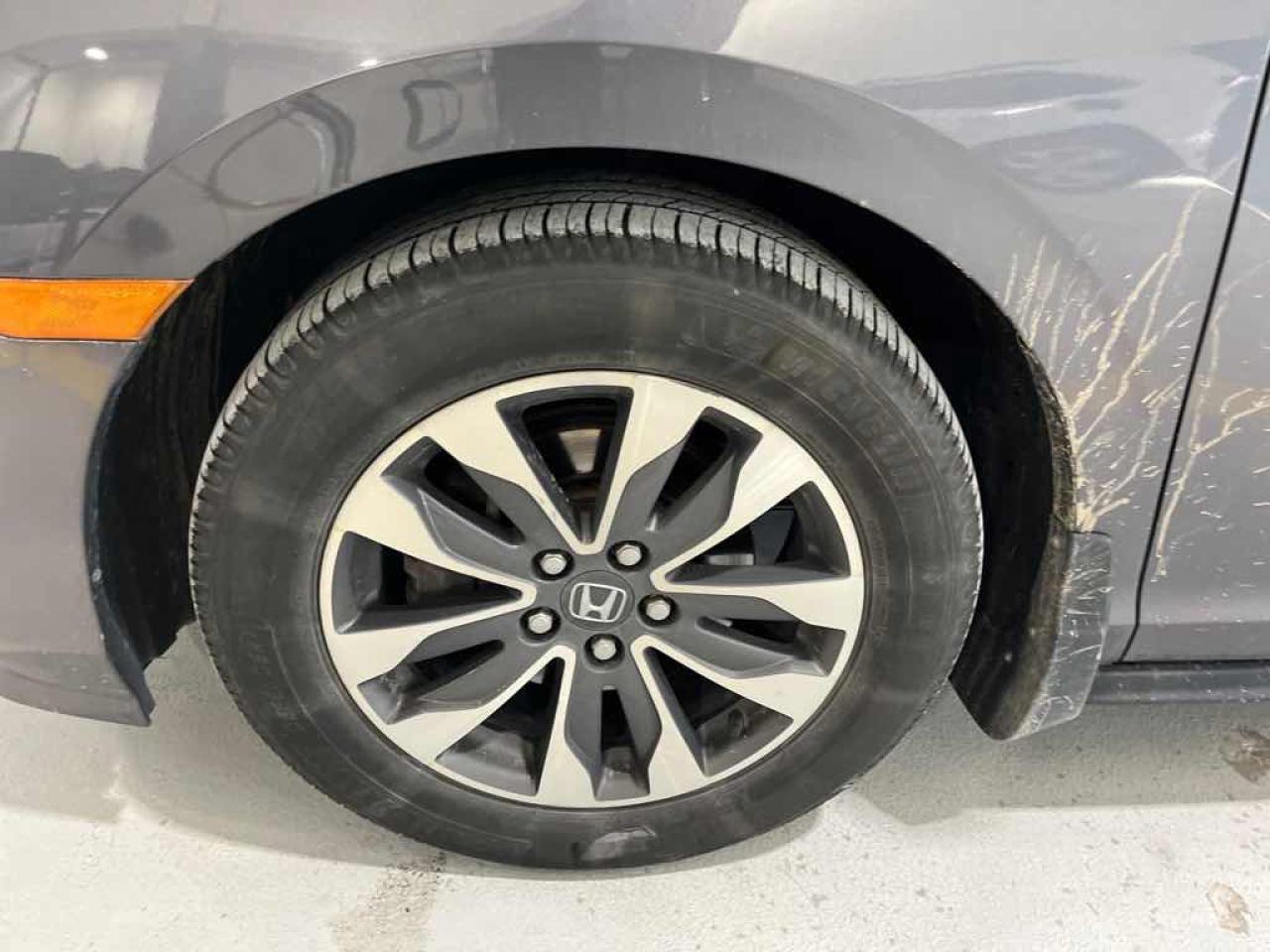 2022 Honda Odyssey EXL - Photo #22