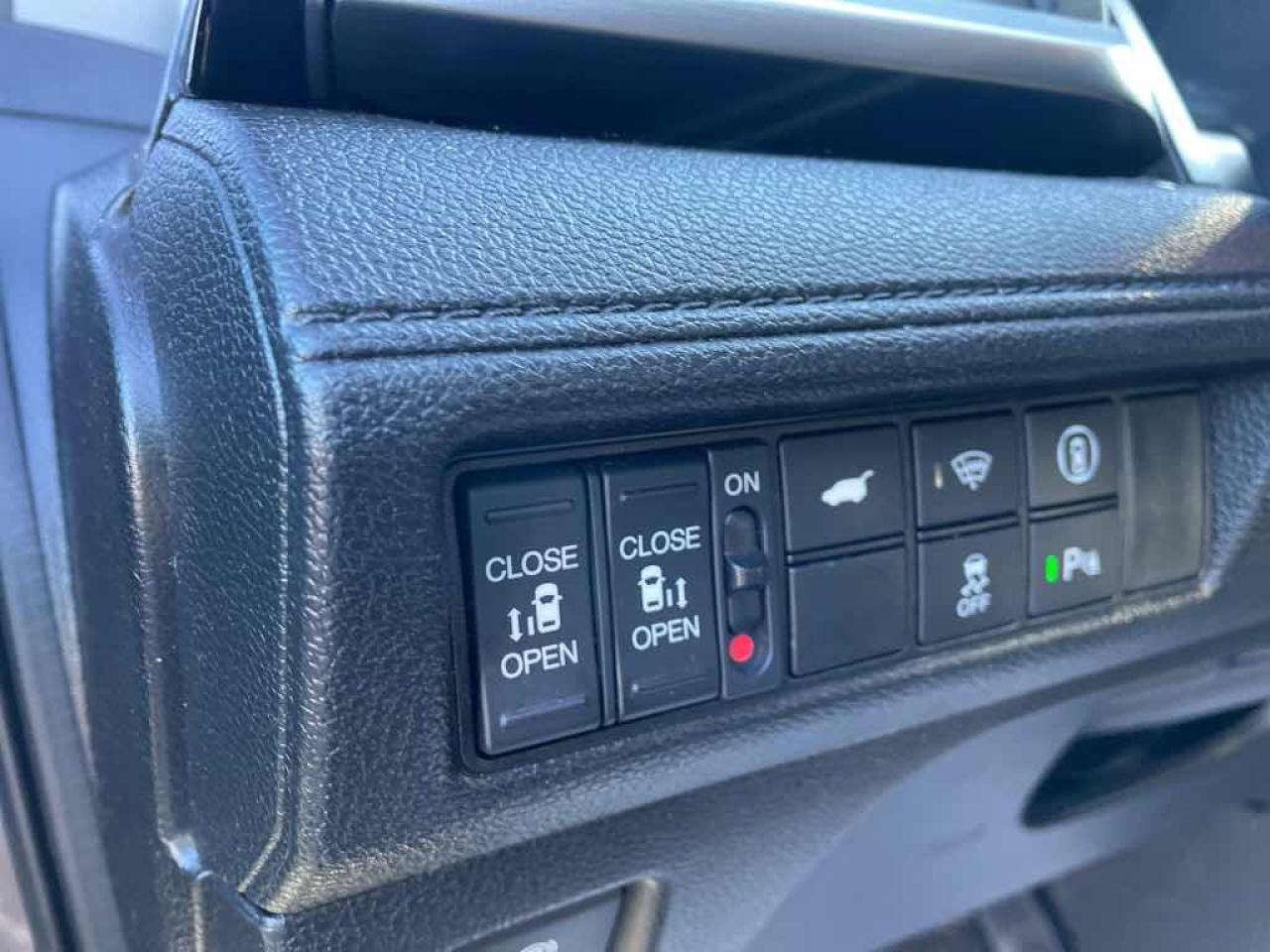 2022 Honda Odyssey EXL - Photo #29