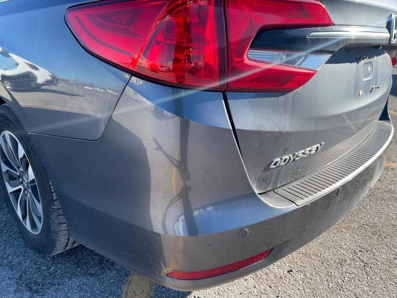 2022 Honda Odyssey EXL - Photo #32