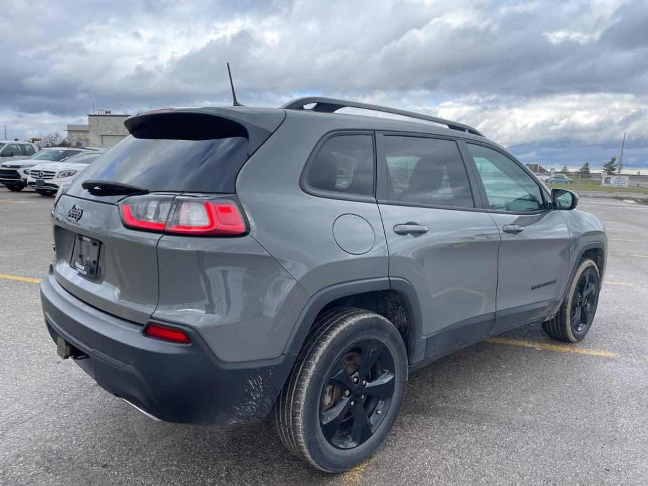 2022 Jeep Cherokee Latitude Photo