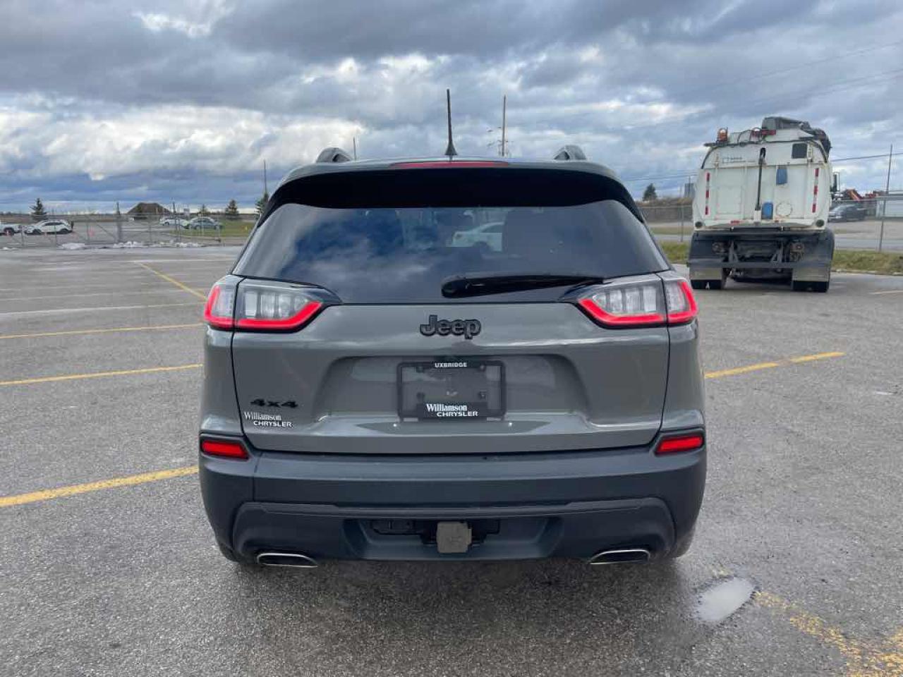 2022 Jeep Cherokee Latitude - Photo #5