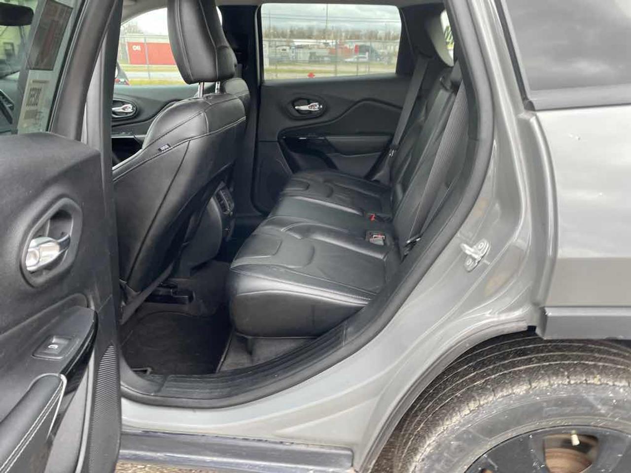 2022 Jeep Cherokee Latitude Photo