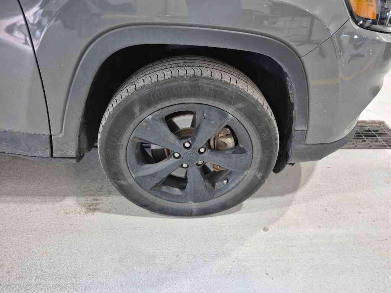 2022 Jeep Cherokee Latitude Photo