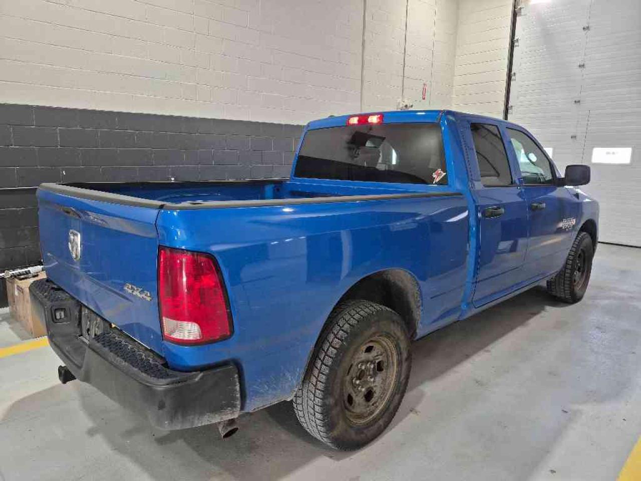 2022 RAM 1500 Classic TRADE Photo3