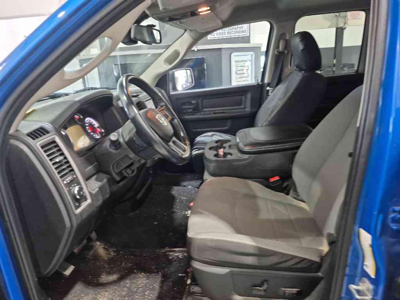 2022 RAM 1500 Classic TRADE Photo