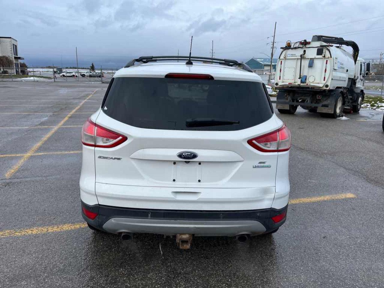 2015 Ford Escape SE - Photo #5