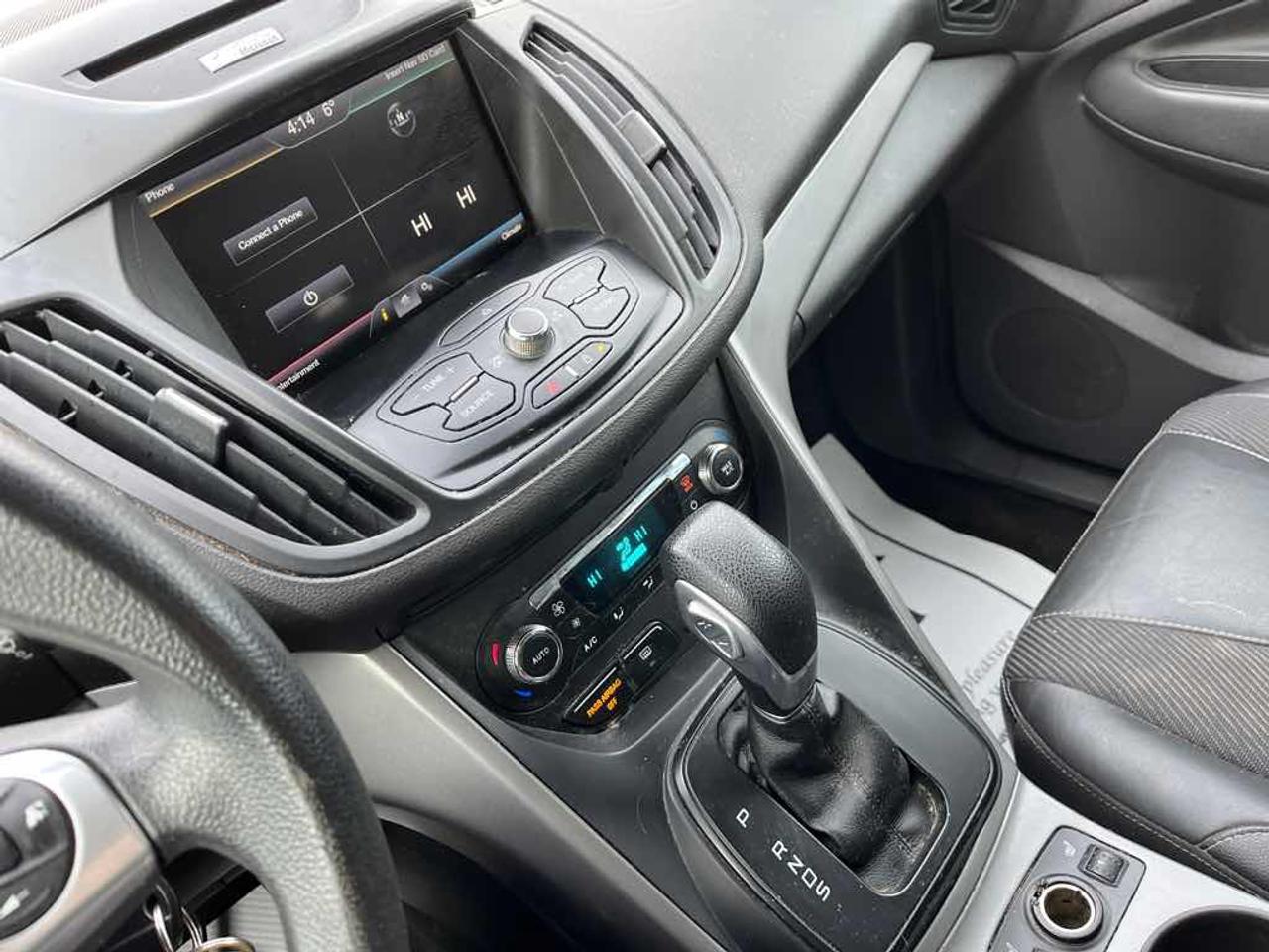 2015 Ford Escape SE Photo