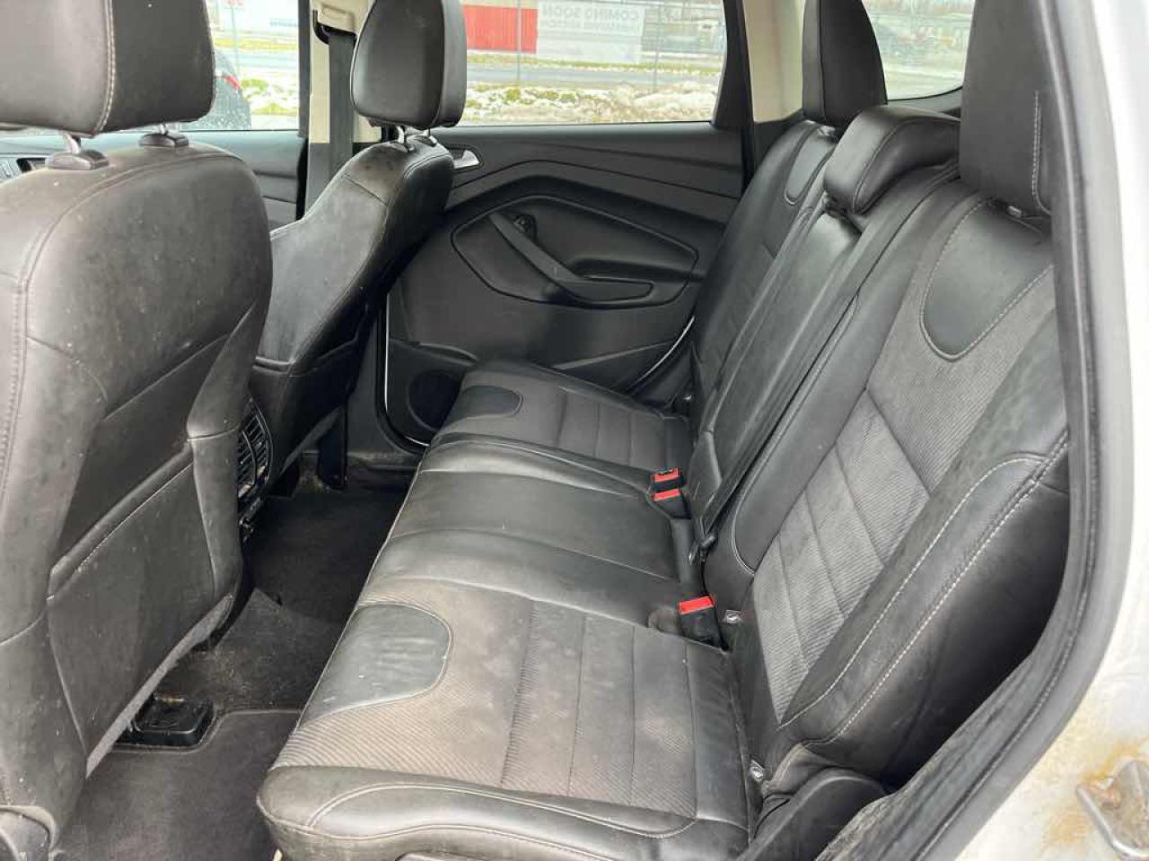 2015 Ford Escape SE - Photo #12