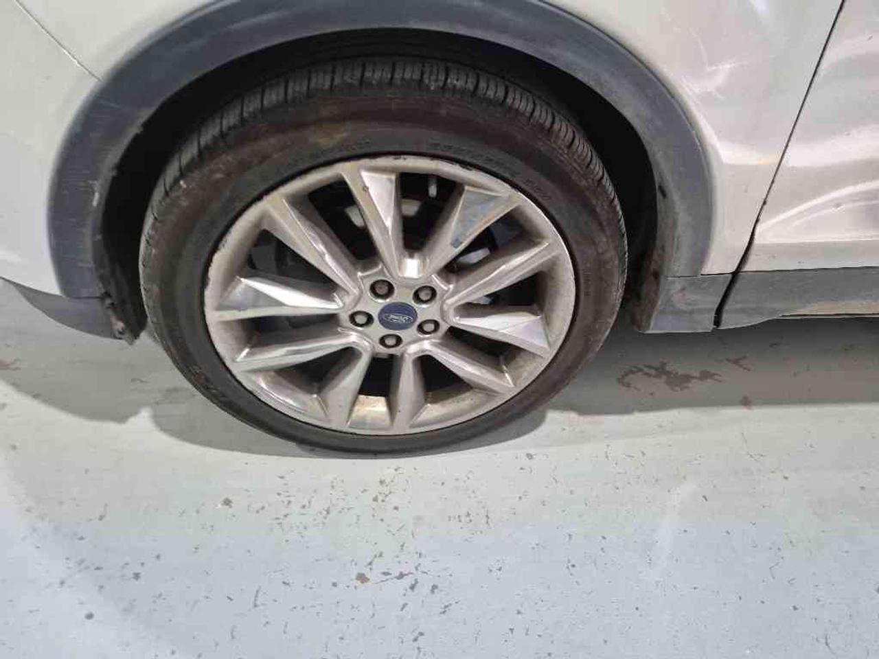 2015 Ford Escape SE Photo