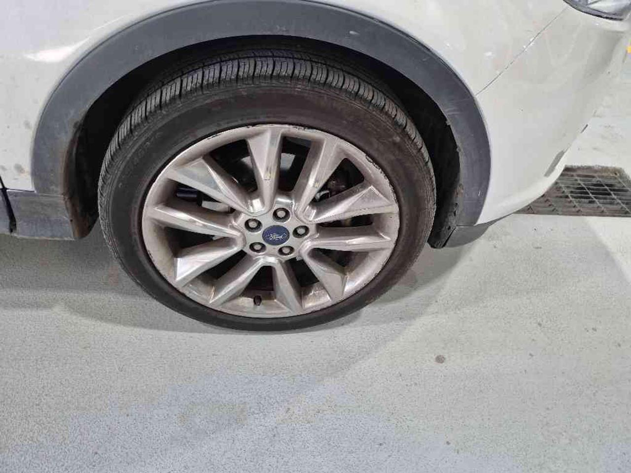 2015 Ford Escape SE Photo