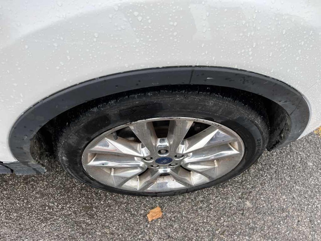 2015 Ford Escape SE Photo
