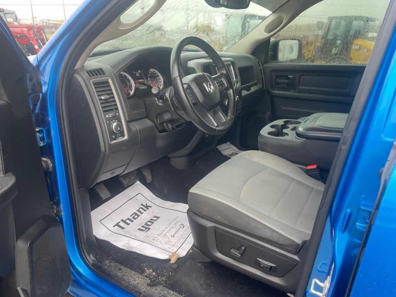 2022 RAM 1500 Classic TRADE - Photo #8