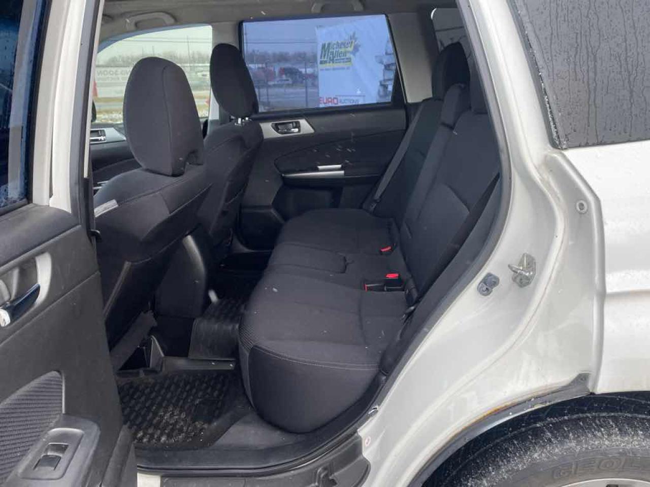 2012 Subaru Forester 2.5X Prem - Photo #12