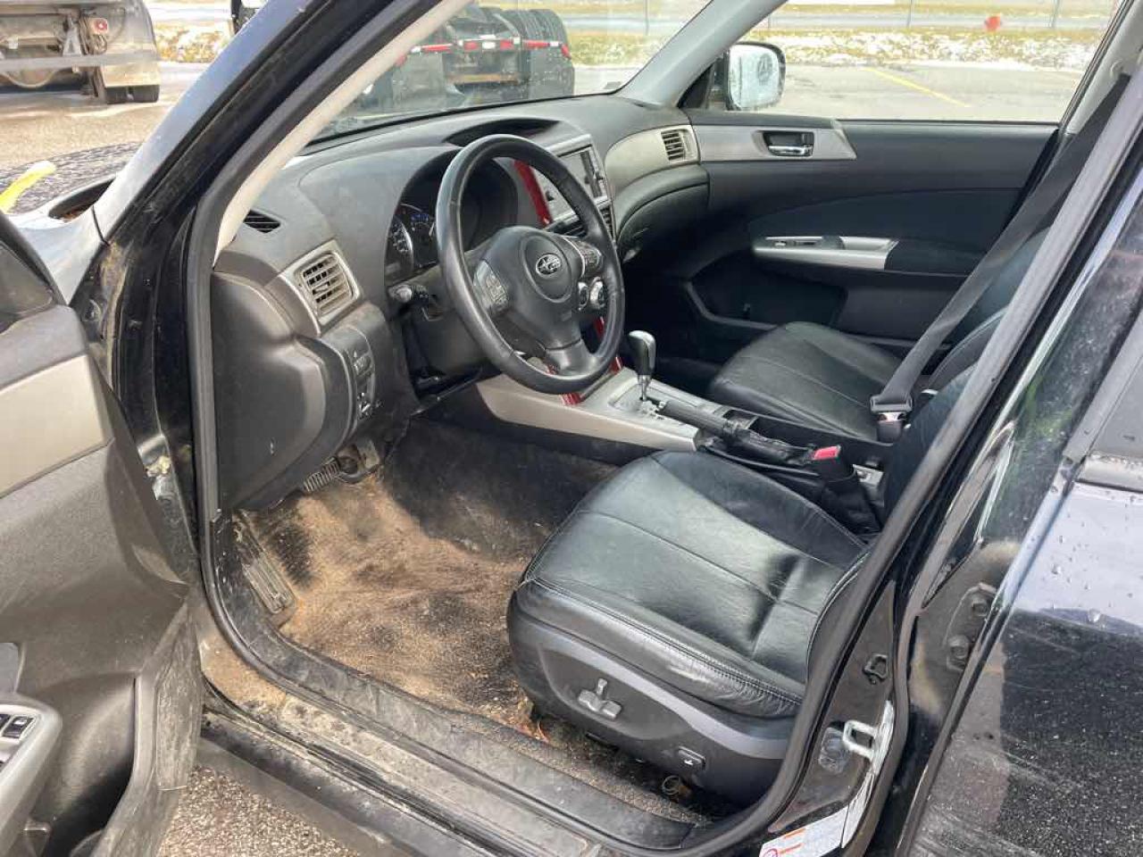 2010 Subaru FORESTER 2.5X LIMI  - Photo #8