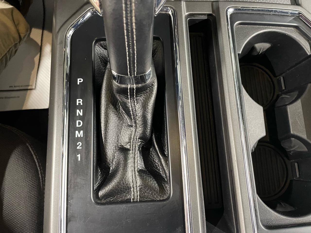 2015 Ford F-150 XLT Photo19