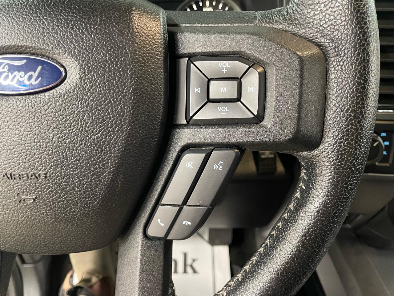 2015 Ford F-150 XLT Photo15