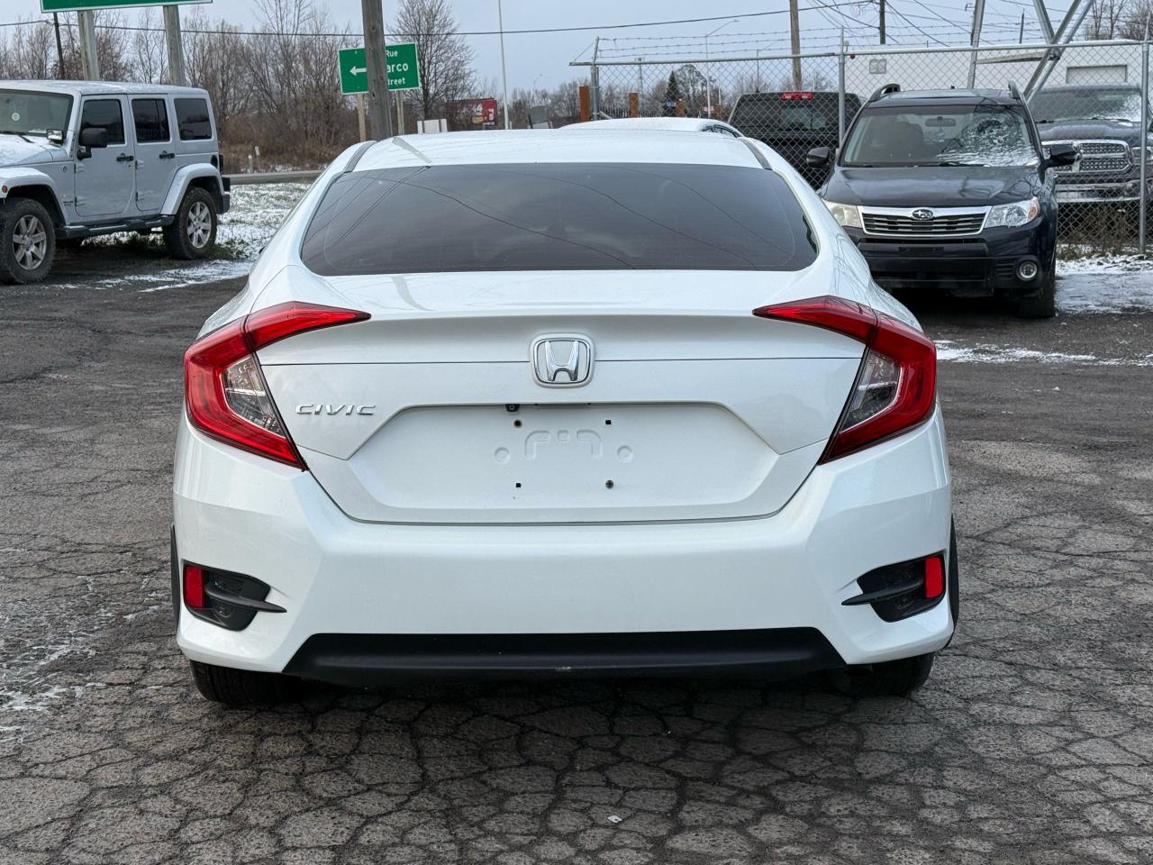 2017 Honda Civic EX- REBUILT TITLE - Photo #4