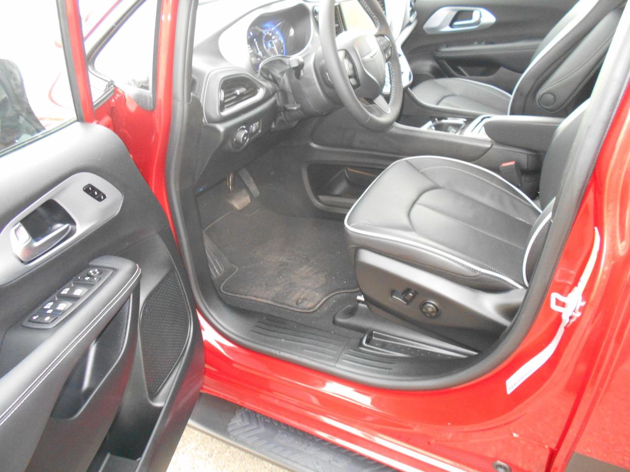 2026 Chrysler Pacifica S Limited-Wheelchair Accessible Rear Entry-Manual Photo