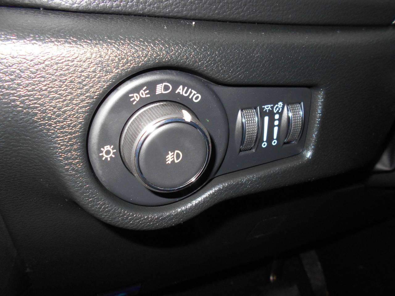 2026 Chrysler Pacifica S Limited-Wheelchair Accessible Rear Entry-Manual Photo