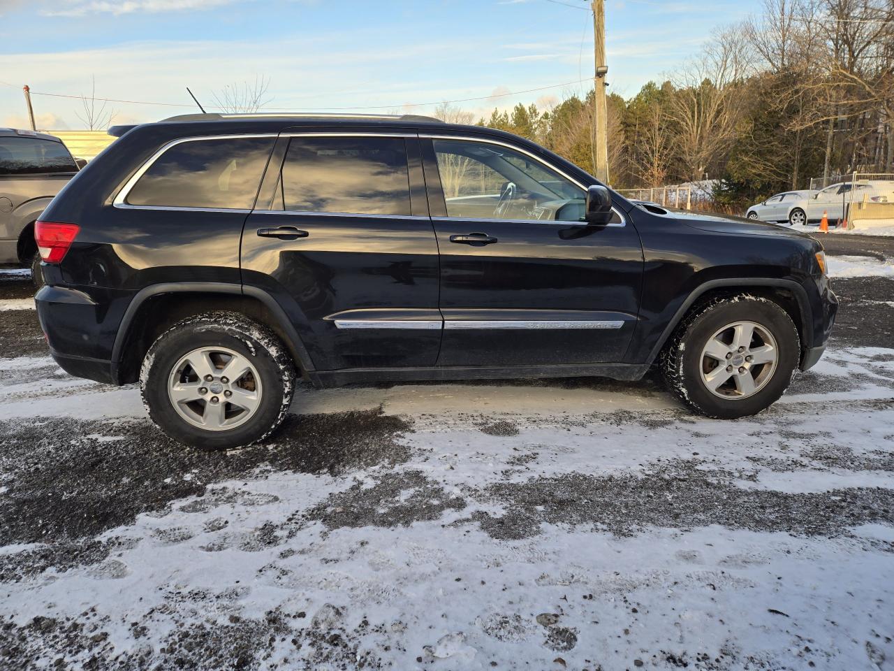 2012 Jeep Grand Cherokee Laredo Photo