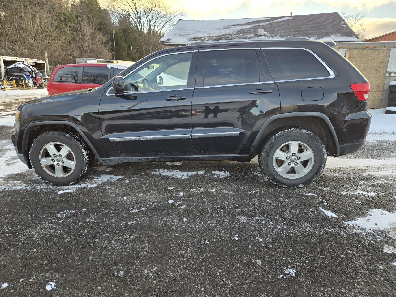 2012 Jeep Grand Cherokee Laredo Photo