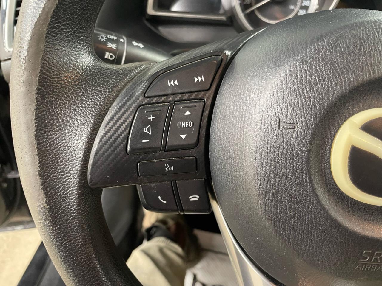 2014 Mazda MAZDA3 GS-SKY