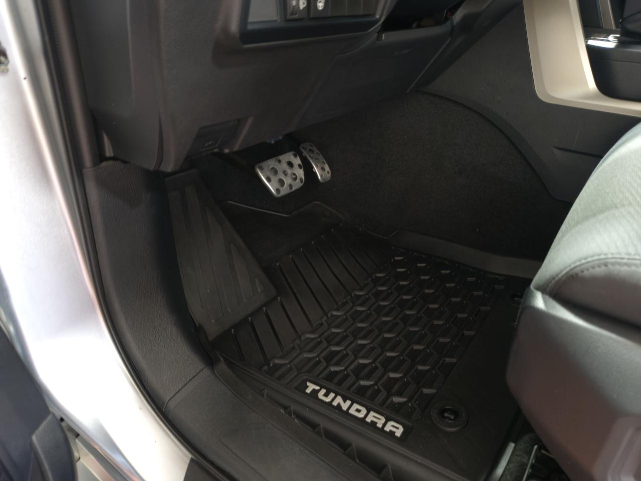 2023 Toyota Tundra TRD Sport Crew 4c4 Photo0