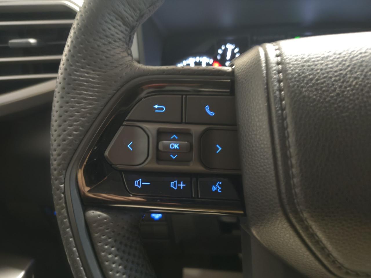 2023 Toyota Tundra TRD Sport Crew 4c4 Photo0