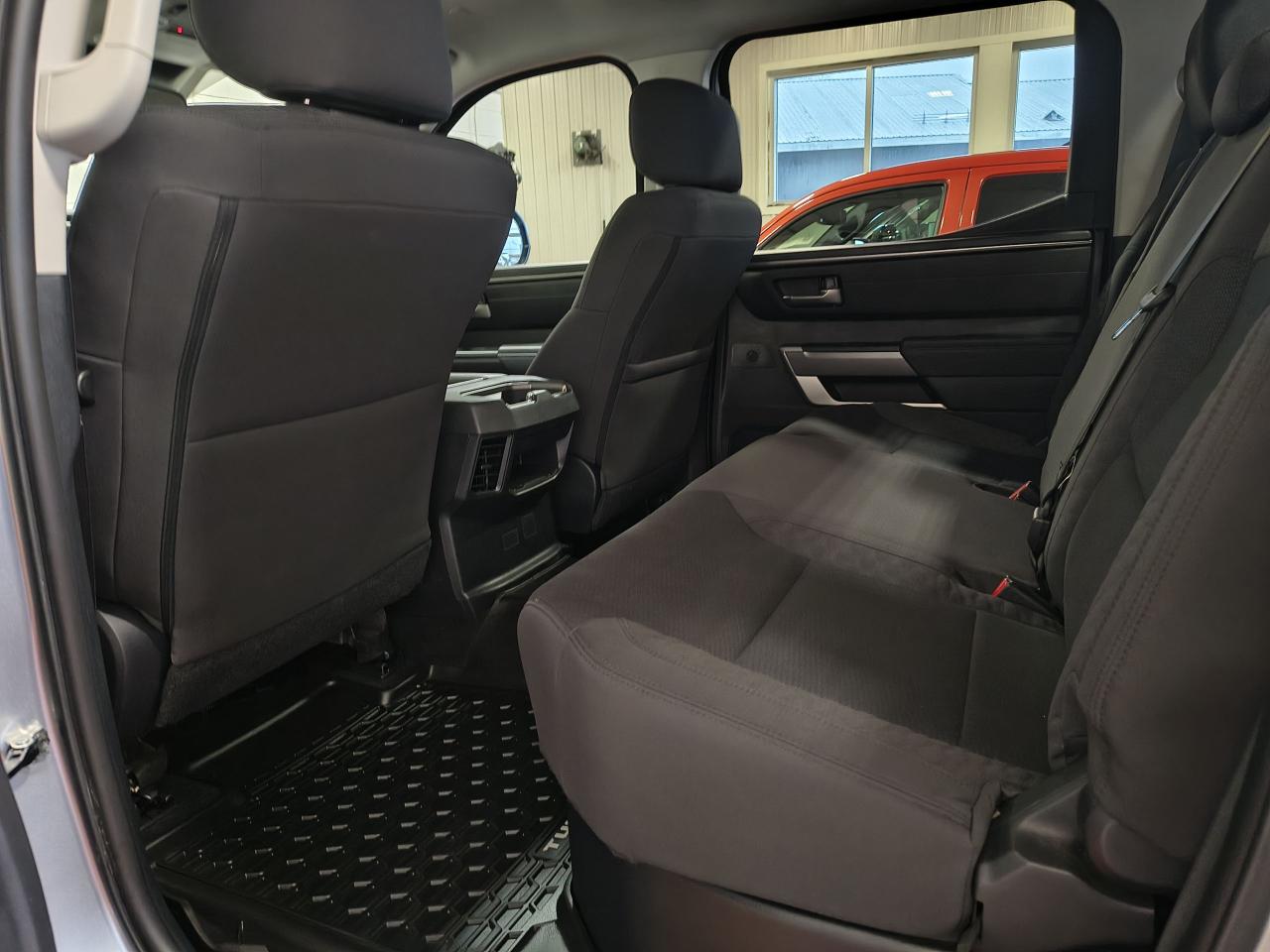 2023 Toyota Tundra TRD Sport Crew 4c4 Photo0