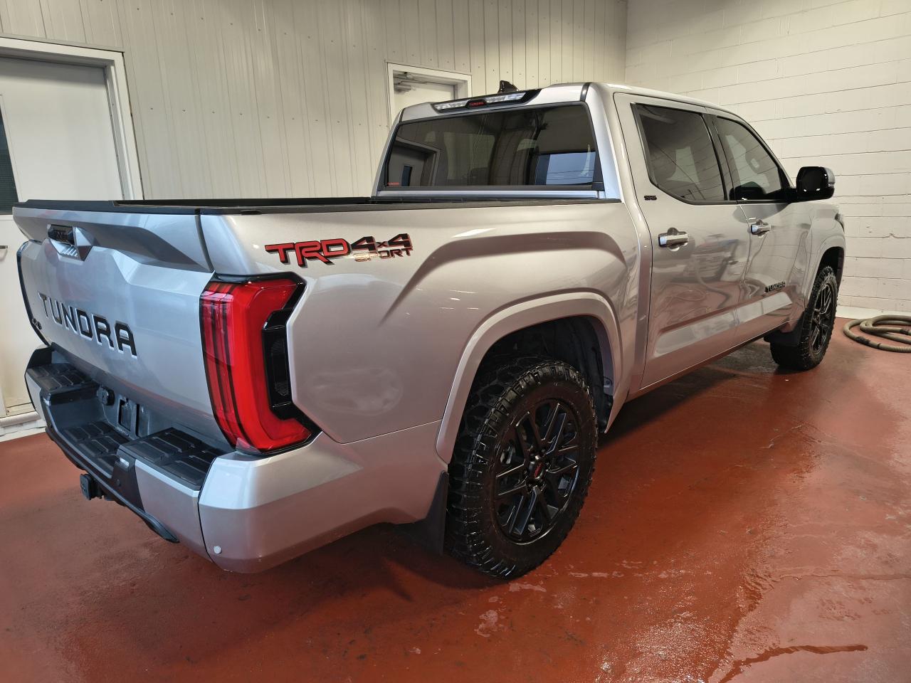 2023 Toyota Tundra TRD Sport Crew 4c4 Photo0