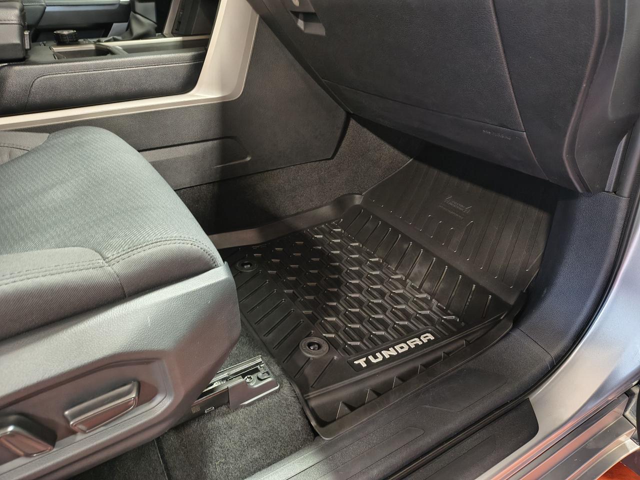 2023 Toyota Tundra TRD Sport Crew 4c4 Photo0