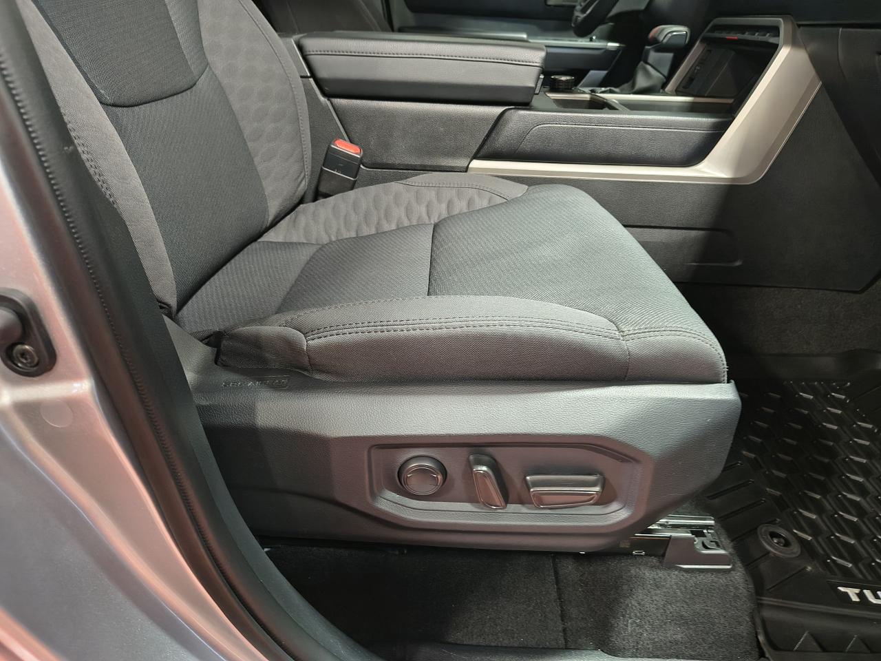 2023 Toyota Tundra TRD Sport Crew 4c4 Photo0