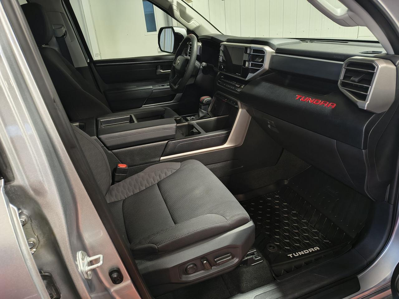 2023 Toyota Tundra TRD Sport Crew 4c4 Photo0