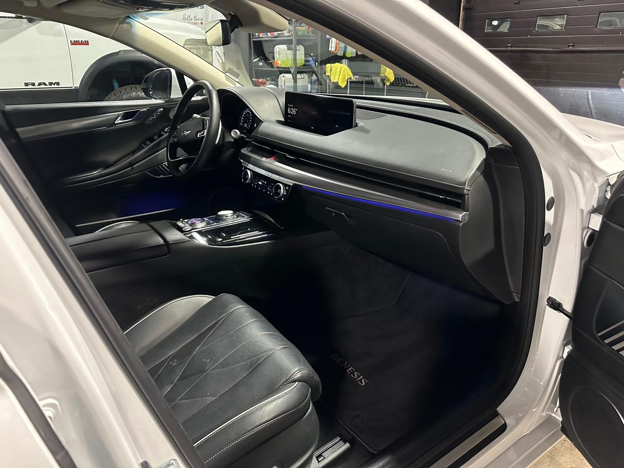 2024 Genesis G80 2.5T Advanced AWD - Photo #9
