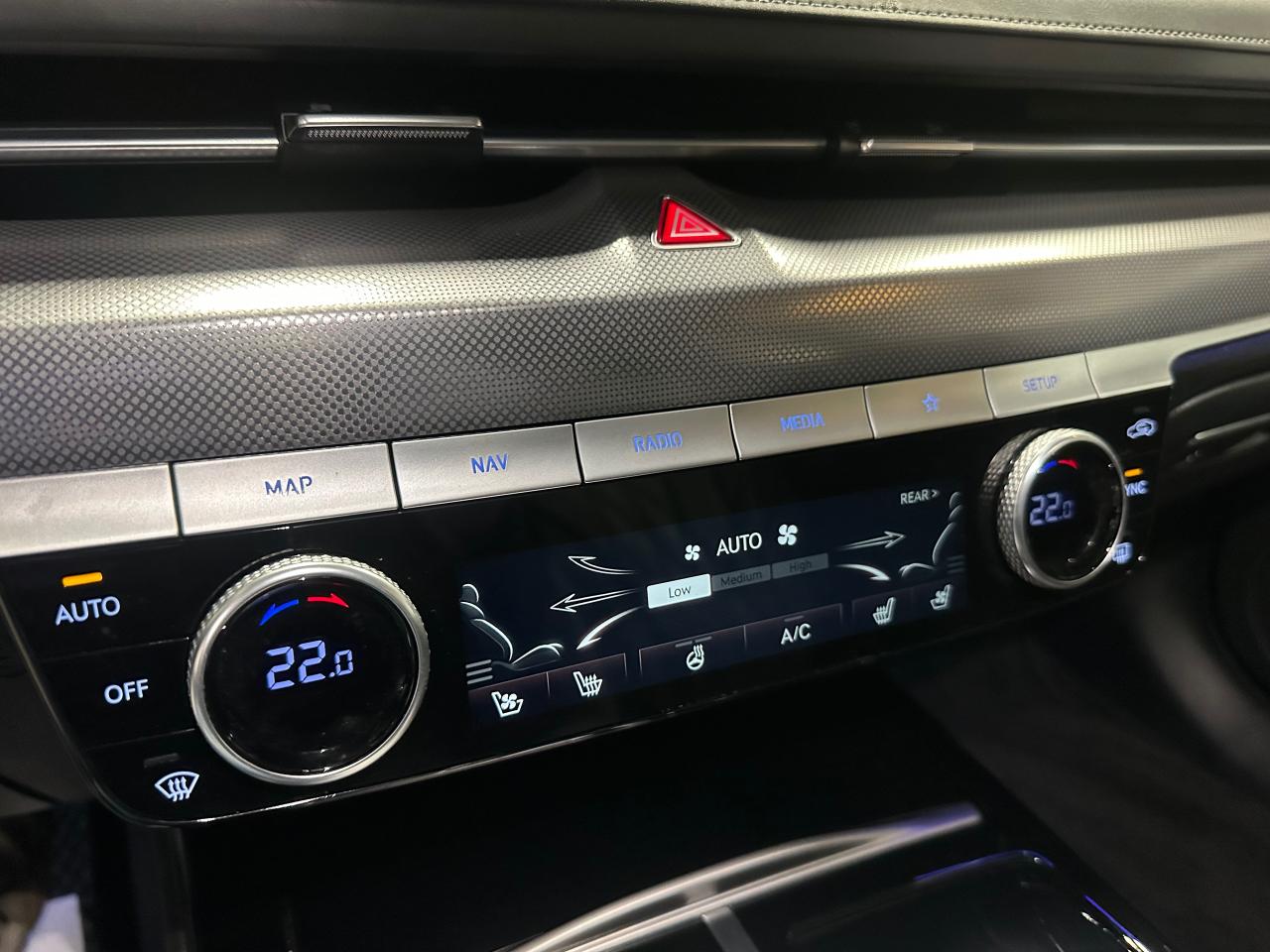 2024 Genesis G80 2.5T Advanced AWD - Photo #39