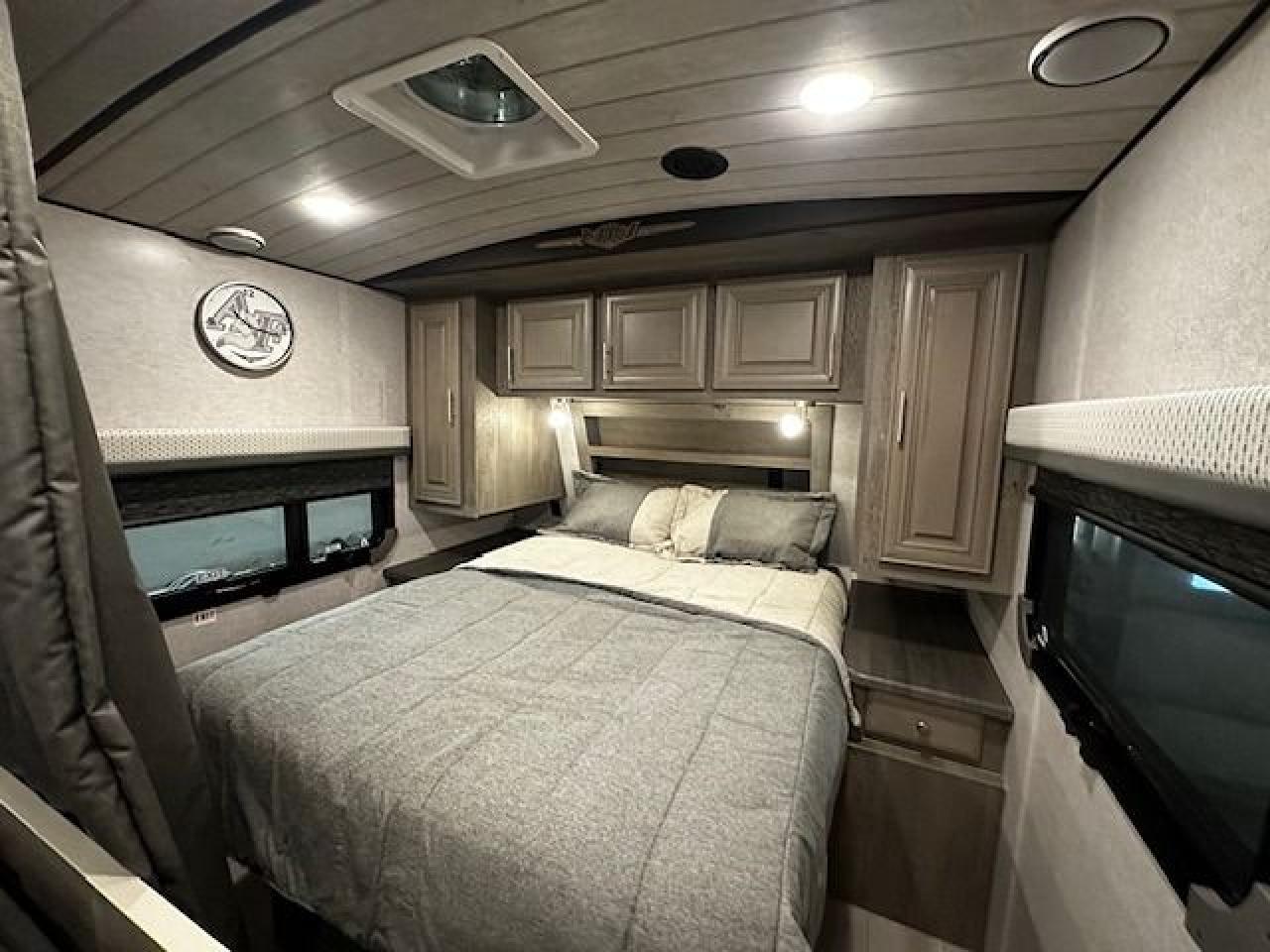 2026 ARCTIC FOX 25RB NXT 