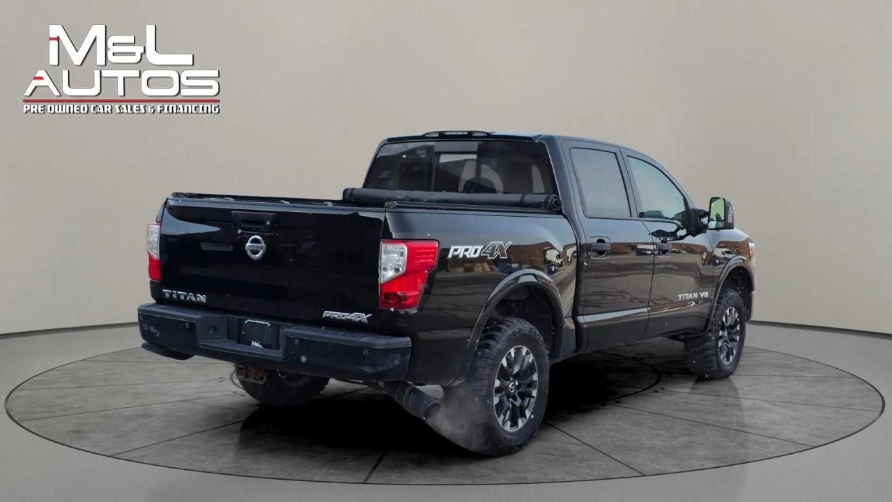 2018 Nissan Titan 4X4 CREW CAB PRO-4X - Photo #5