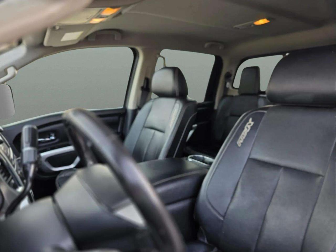 2018 Nissan Titan 4X4 CREW CAB PRO-4X - Photo #11