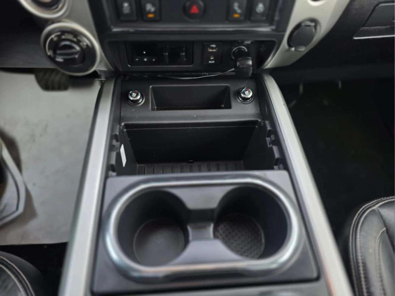 2018 Nissan Titan 4X4 CREW CAB PRO-4X - Photo #18